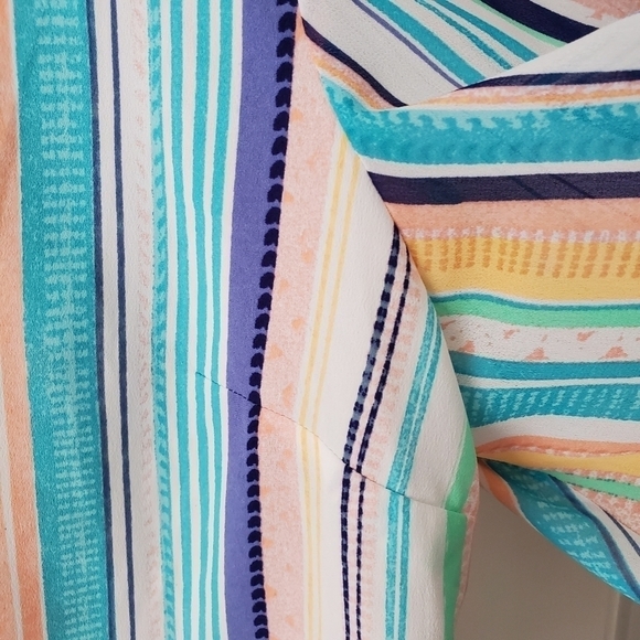 Chico's Chevron Striped Popover Top size 3 (16) - Picture 7 of 7